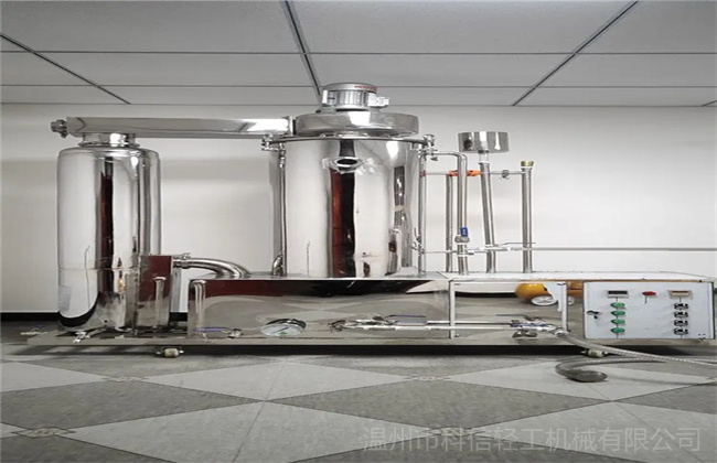 科信定制 全自動(dòng) 不銹鋼 時(shí)產(chǎn)9000瓶菠蘿汁飲料生產(chǎn)線設(shè)備