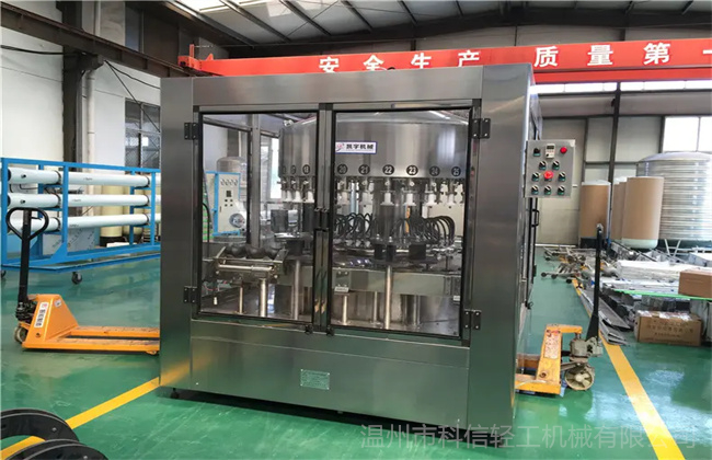 科信定制 全自動(dòng) 不銹鋼 時(shí)產(chǎn)8000瓶果啤生產(chǎn)線設(shè)備